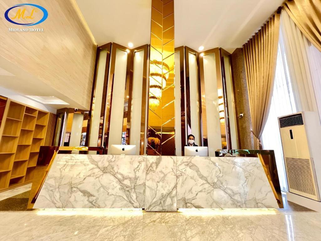 Midland Hotel Phnom Penh Exterior foto