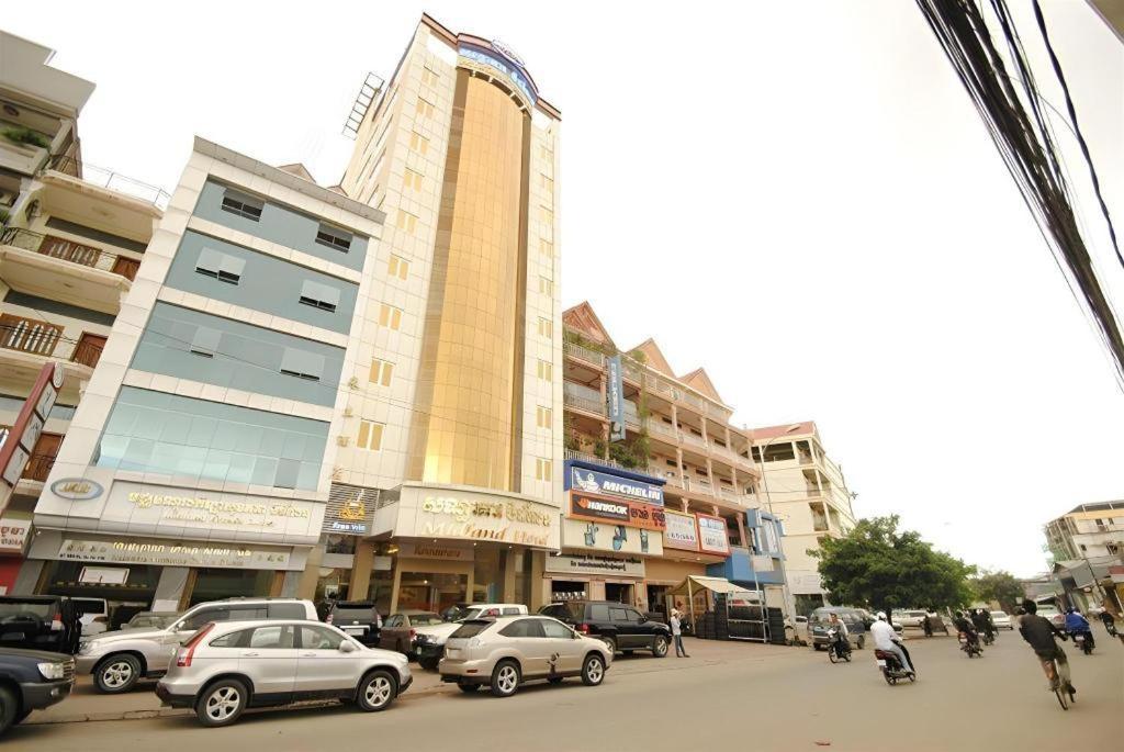 Midland Hotel Phnom Penh Exterior foto